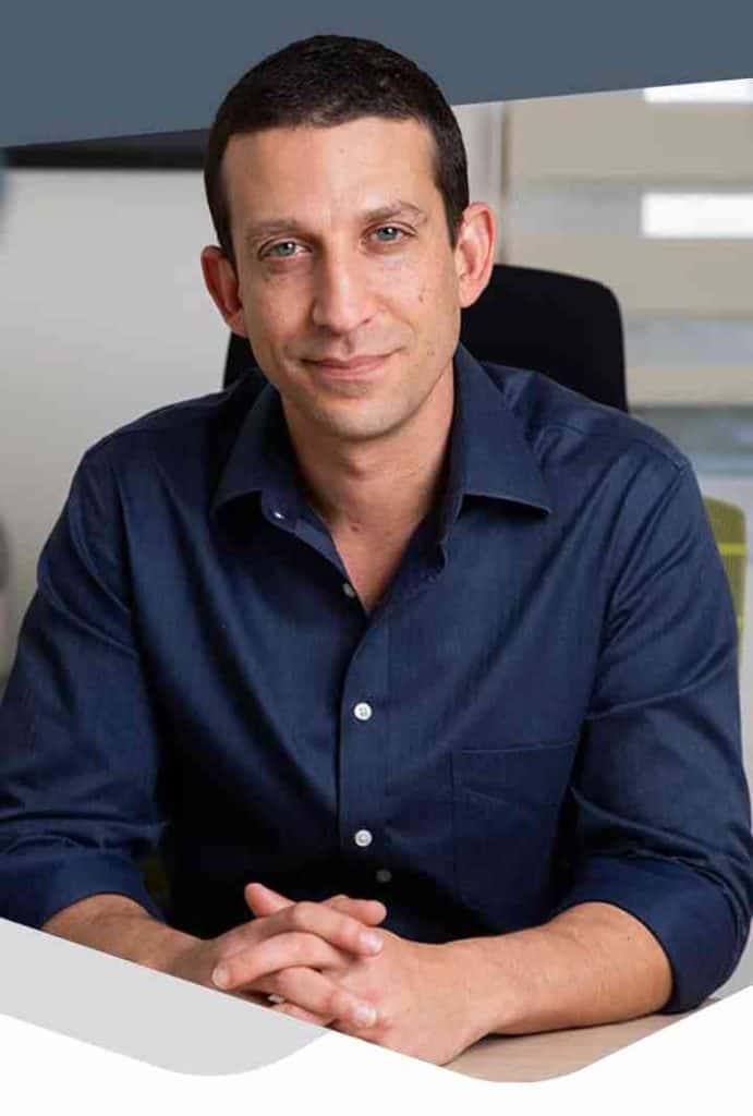סטריפ מובייל תמונה שונה min
